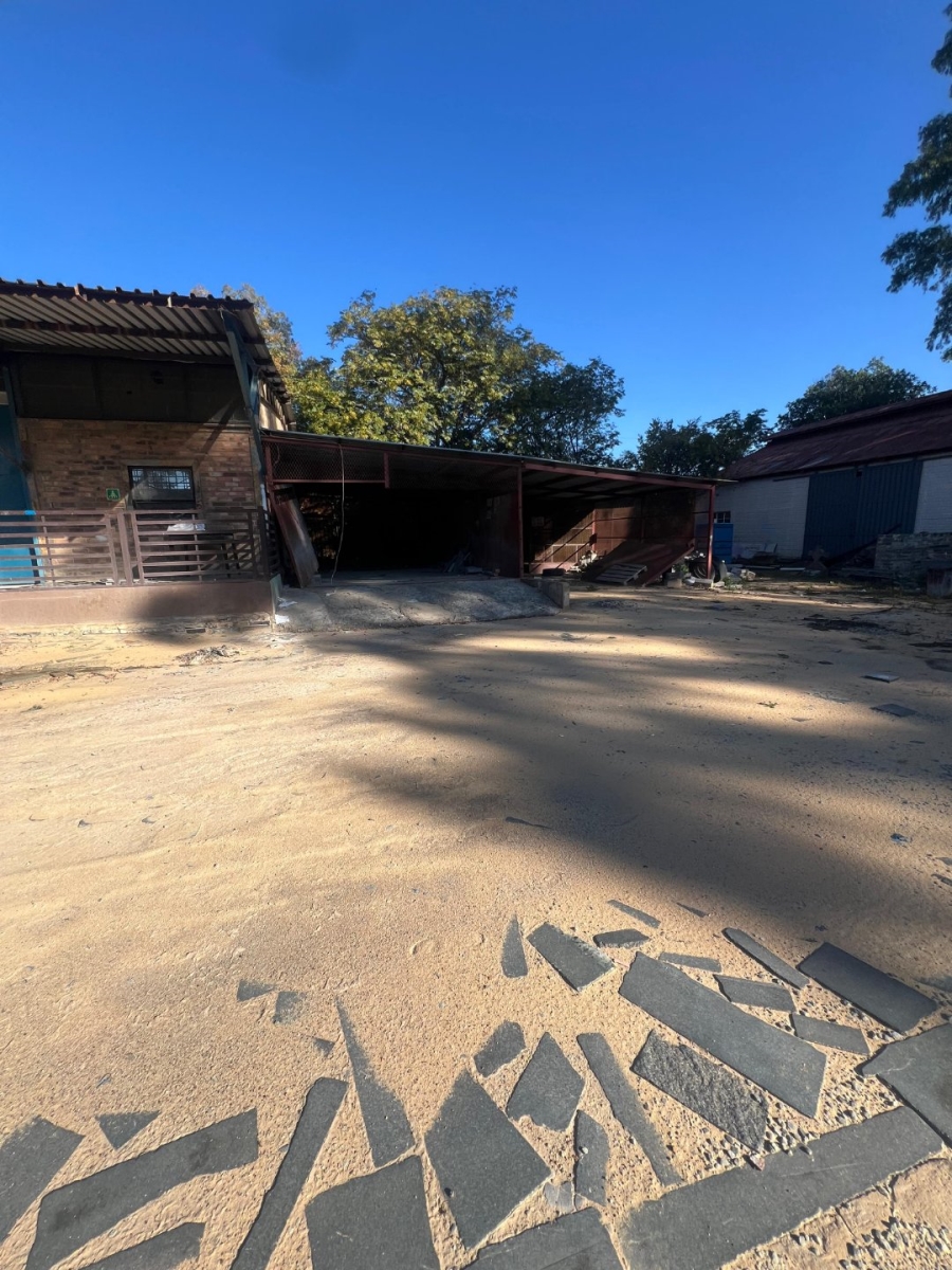To Let commercial Property for Rent in Klerksdorp Industrial North West